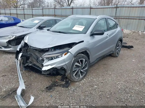 3CZRU6H1XKG729417 2019 HONDA HR-V - Image 2