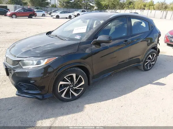 3CZRU6H1XKG733435 2019 HONDA HR-V - Image 2