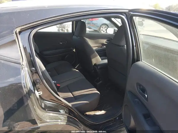 3CZRU6H1XKG733435 2019 HONDA HR-V - Image 8
