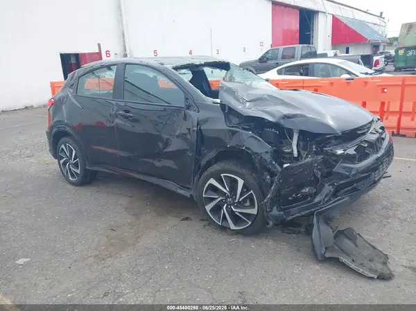 3CZRU6H1XKM717950 2019 HONDA HR-V - Image 1