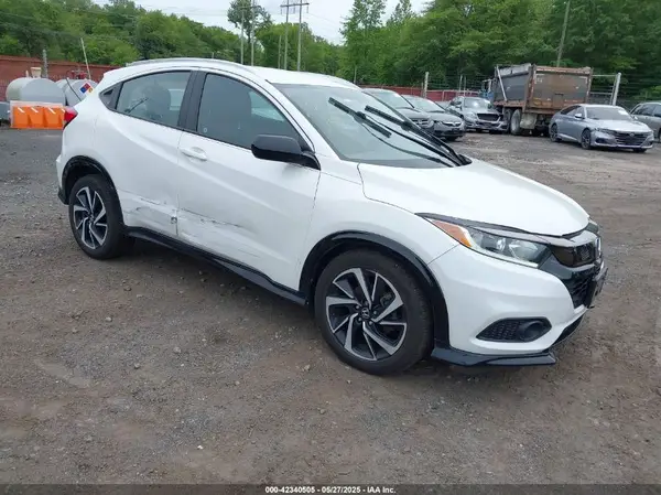 3CZRU6H1XKM721030 2019 HONDA HR-V - Image 1