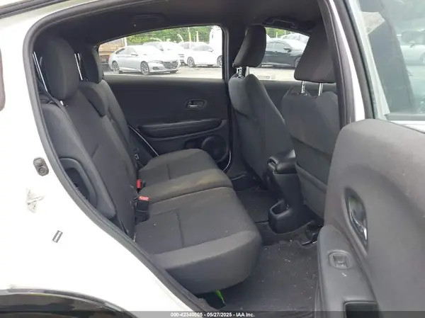 3CZRU6H1XKM721030 2019 HONDA HR-V - Image 8