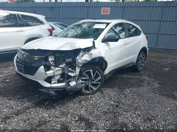 3CZRU6H1XKM739320 2019 HONDA HR-V - Image 2