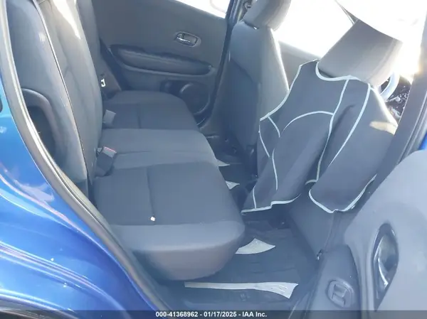 3CZRU6H1XMM755679 2021 HONDA HR-V - Image 8