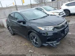 3CZRU6H20MM102318 2021 HONDA HR-V