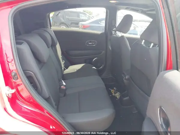 3CZRU6H21KM107556 2019 HONDA HR-V - Image 8