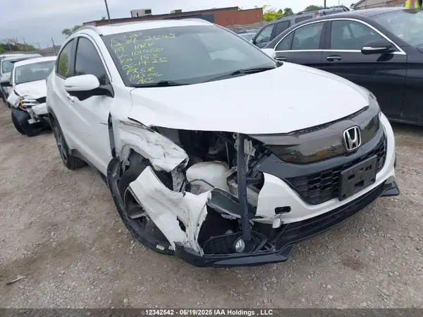 3CZRU6H22KM101460 2019 HONDA HR-V - Image 1