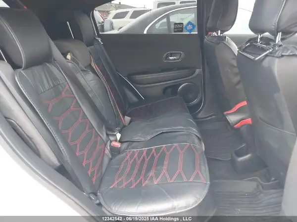 3CZRU6H22KM101460 2019 HONDA HR-V - Image 8