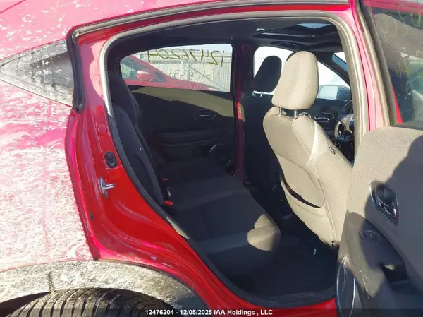 3CZRU6H26KM106371 2019 HONDA HR-V - Image 8