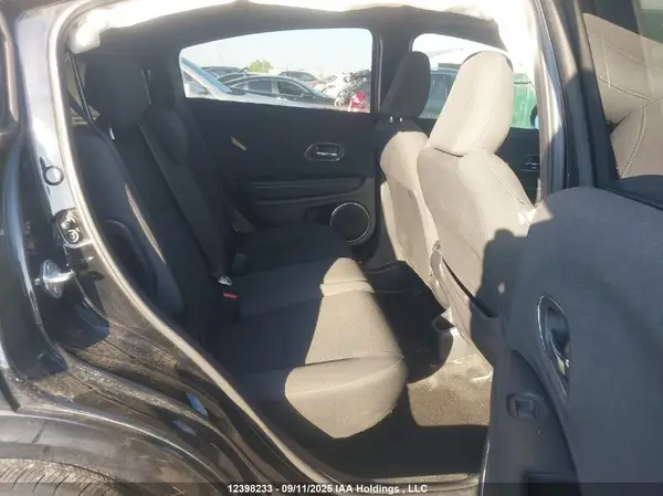3CZRU6H26NM102664 2022 HONDA HR-V - Image 8