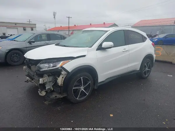 3CZRU6H27LM105585 2020 HONDA HR-V - Image 2