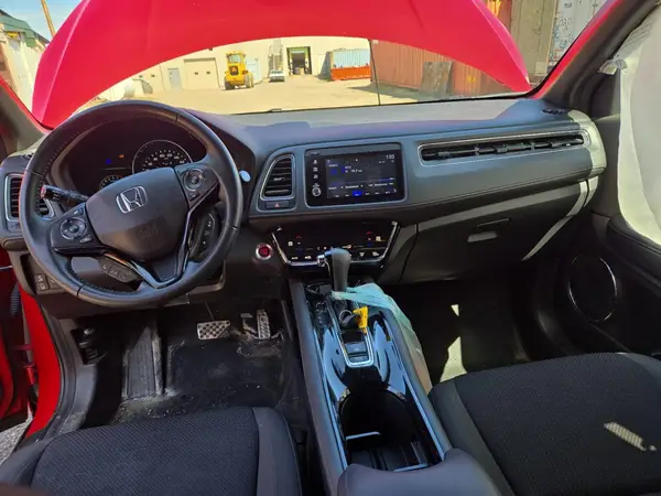 3CZRU6H2XKM109273 2019 HONDA HR-V - Image 8