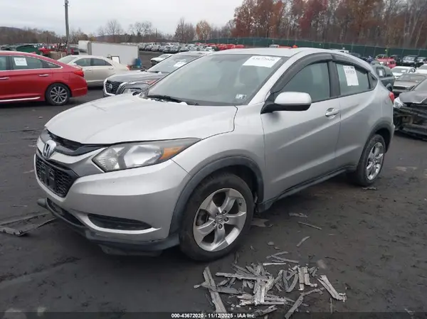 3CZRU6H30GM749038 2016 HONDA HR-V - Image 2