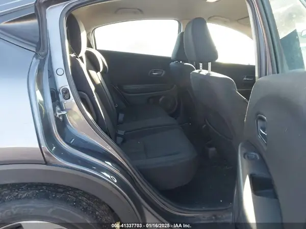 3CZRU6H30GM758841 2016 HONDA HR-V - Image 8