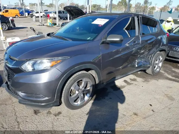 3CZRU6H30HG705122 2017 HONDA HR-V - Image 2