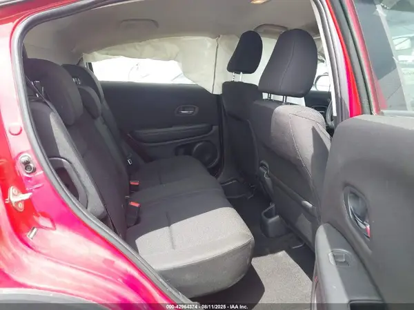 3CZRU6H30HG709963 2017 HONDA HR-V - Image 8