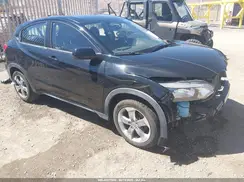 3CZRU6H30HM700777 2017 HONDA HR-V
