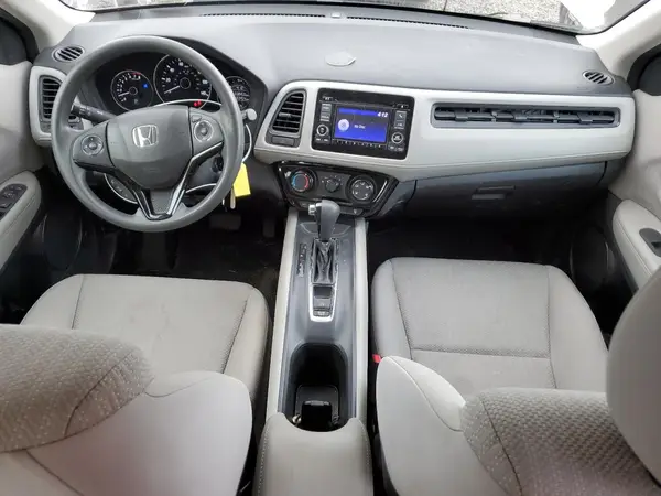 3CZRU6H30HM702478 2017 HONDA HR-V - Image 8