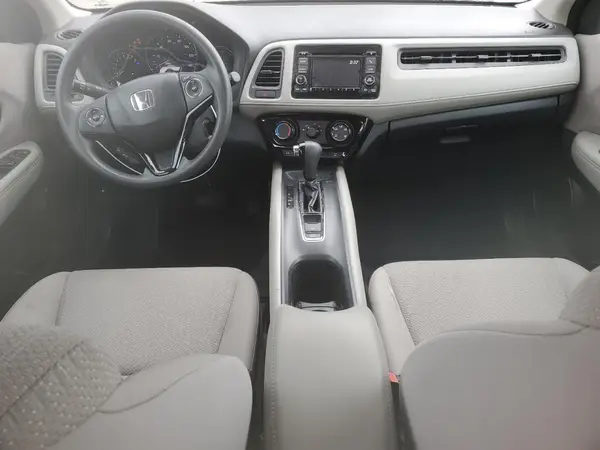 3CZRU6H30HM707521 2017 HONDA HR-V - Image 8