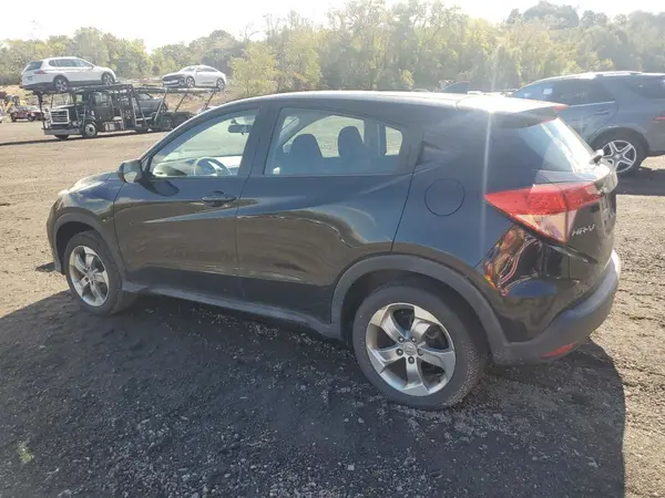 3CZRU6H30HM715375 2017 HONDA HR-V - Image 2