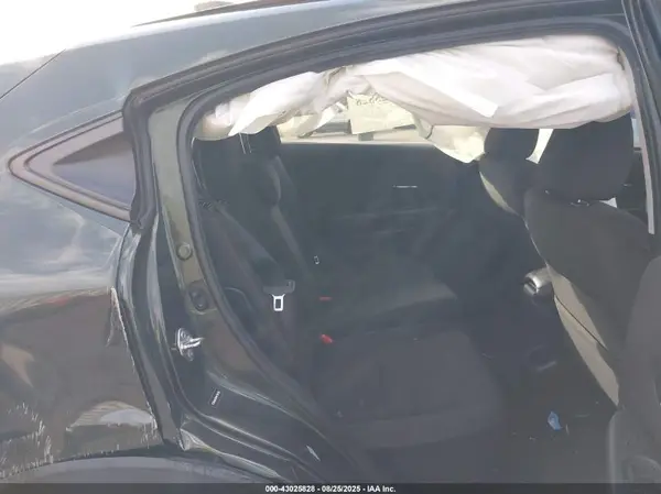 3CZRU6H30HM730720 2017 HONDA HR-V - Image 8