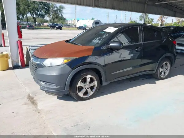 3CZRU6H30JG700850 2018 HONDA HR-V - Image 2