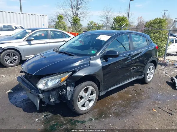 3CZRU6H30JG716398 2018 HONDA HR-V - Image 2