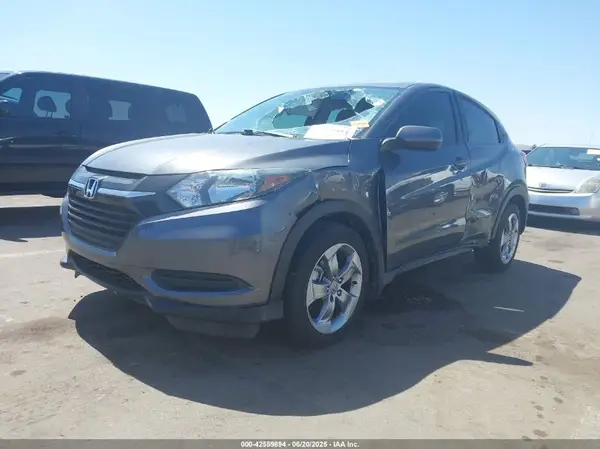 3CZRU6H30JG717938 2018 HONDA HR-V - Image 2