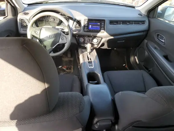 3CZRU6H30JG721973 2018 HONDA HR-V - Image 8