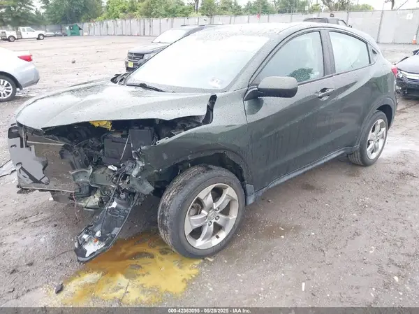 3CZRU6H30JG723917 2018 HONDA HR-V - Image 2
