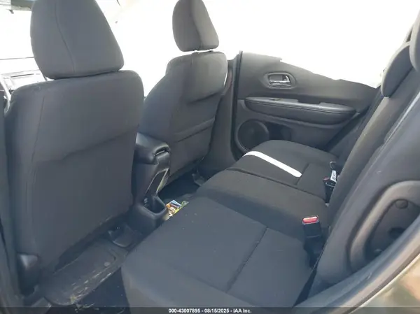 3CZRU6H30JG724226 2018 HONDA HR-V - Image 8