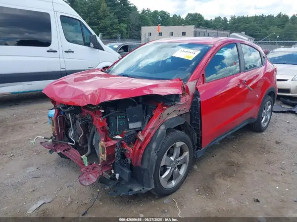 3CZRU6H30JG724694 2018 HONDA HR-V - Image 2