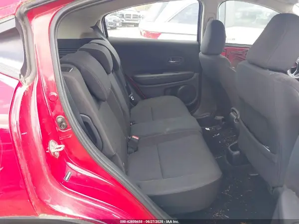 3CZRU6H30JG724694 2018 HONDA HR-V - Image 8
