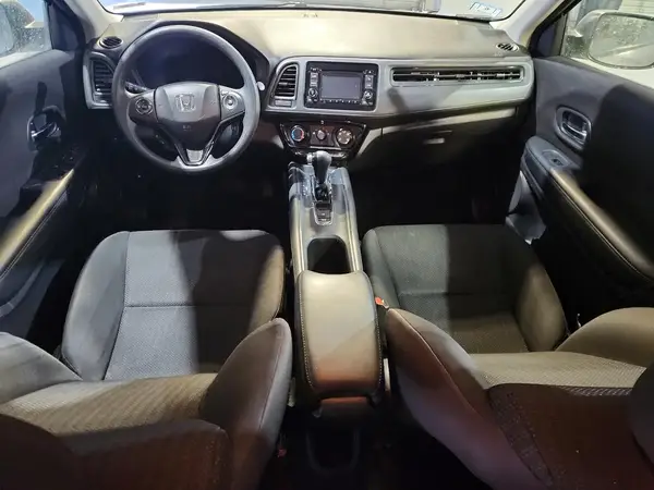 3CZRU6H30JM710683 2018 HONDA HR-V - Image 8