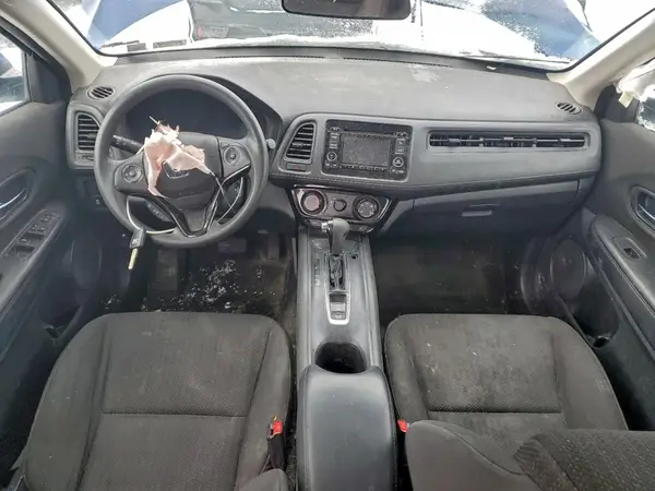 3CZRU6H30JM717374 2018 HONDA HR-V - Image 8