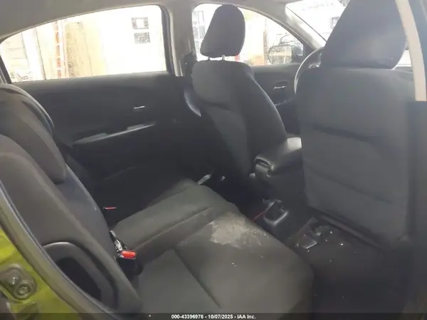 3CZRU6H30JM721988 2018 HONDA HR-V - Image 8