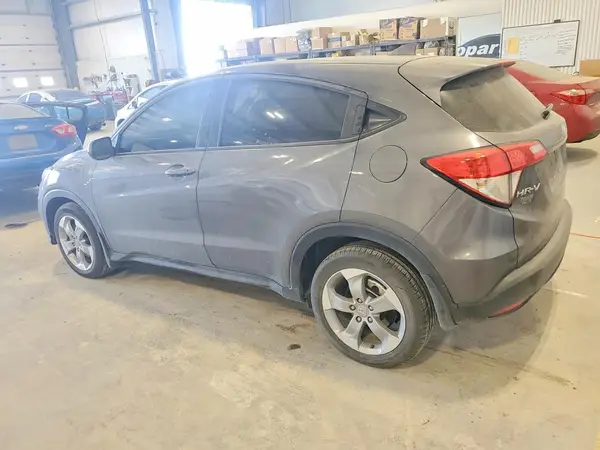 3CZRU6H30KG701580 2019 HONDA HR-V - Image 2