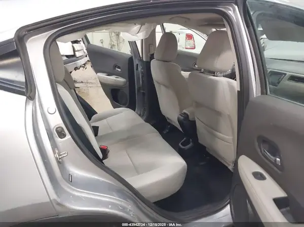 3CZRU6H30KG718721 2019 HONDA HR-V - Image 8