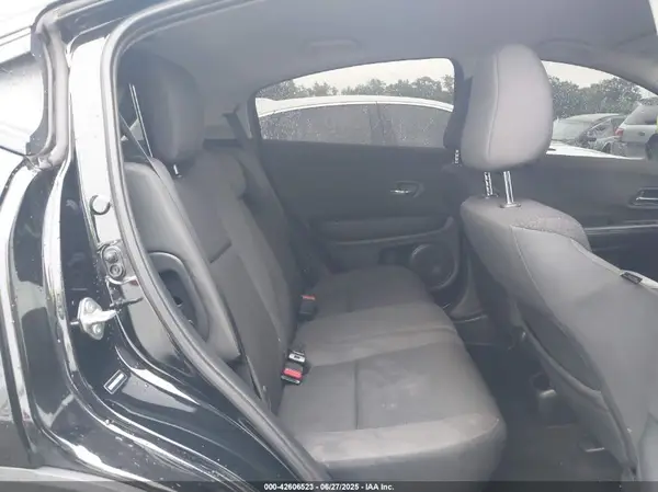 3CZRU6H30KG728228 2019 HONDA HR-V - Image 8