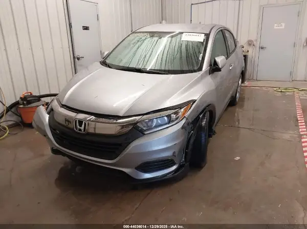 3CZRU6H30LM718317 2020 HONDA HR-V - Image 2