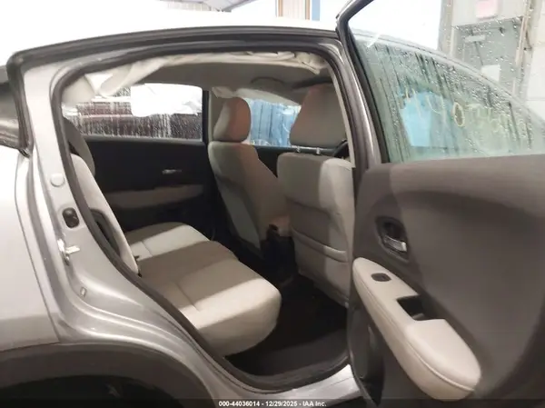 3CZRU6H30LM718317 2020 HONDA HR-V - Image 8