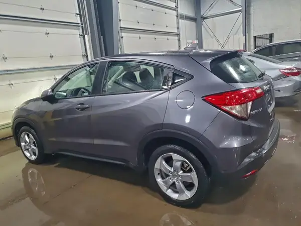 3CZRU6H30LM737675 2020 HONDA HR-V - Image 2
