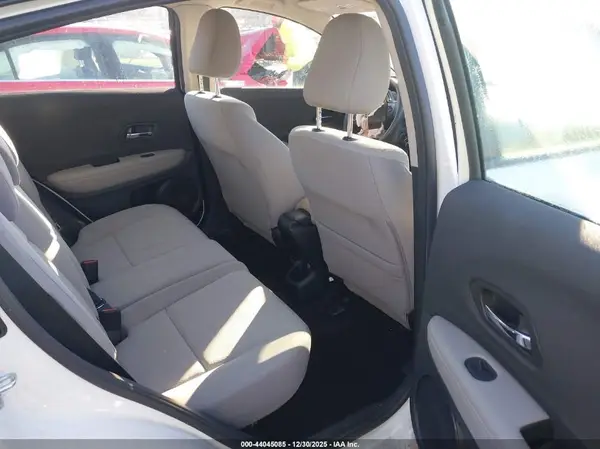 3CZRU6H30MM720912 2021 HONDA HR-V - Image 8