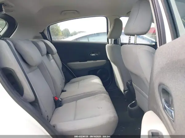 3CZRU6H30MM738018 2021 HONDA HR-V - Image 8