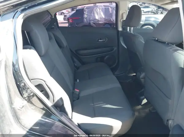 3CZRU6H30MM739590 2021 HONDA HR-V - Image 8