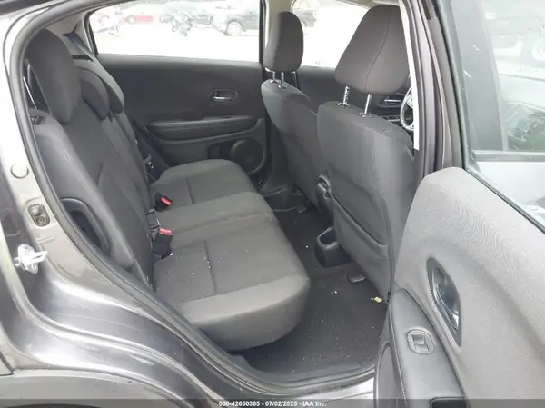 3CZRU6H30MM743641 2021 HONDA HR-V - Image 8