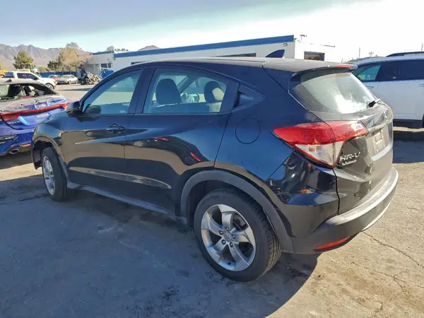 3CZRU6H30MM747253 2021 HONDA HR-V - Image 2