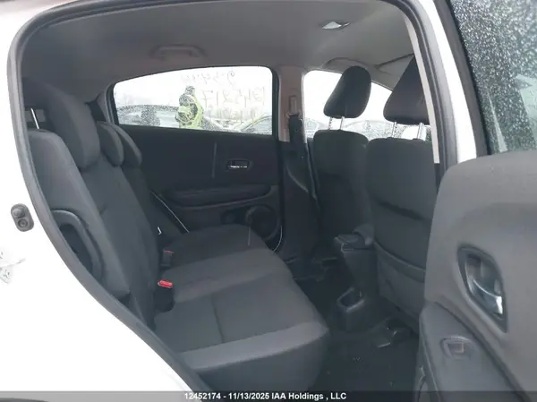 3CZRU6H30NM103592 2022 HONDA HR-V - Image 8