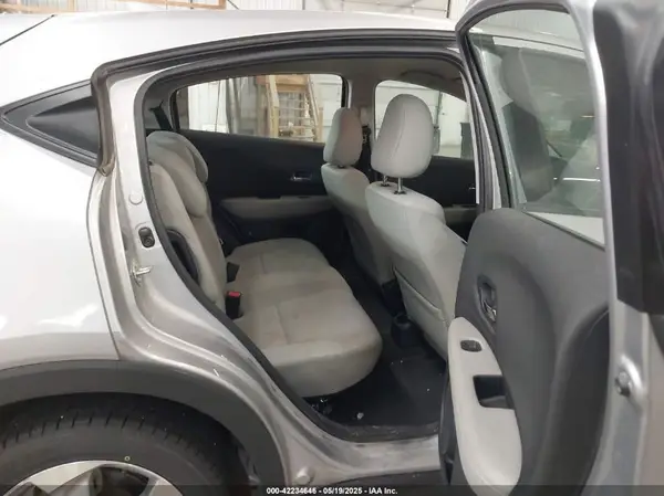 3CZRU6H30NM733449 2022 HONDA HR-V - Image 8