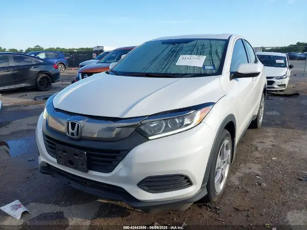 3CZRU6H30NM748503 2022 HONDA HR-V - Image 2